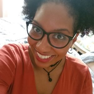 Meet your Posher, Akua